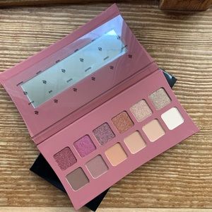 💰3/$30💰🎉HP🎉 New Illamasqu Unveiled Artistry Eyeshadow Palette